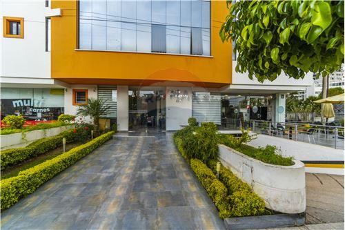 En Venta-Departamento-Av. Gualberto Villarroel  - Edificio Monterrey  - Queru Queru  -  Cochabamba, Cercado(Cb), Cochabamba-125004097-10