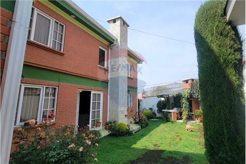 For Sale-House-5009 Irpavi 2 calle 5D  - IRPAVI II CALLE 5D  - Irpavi  -  La Paz, Murillo, La Paz-120022113-6