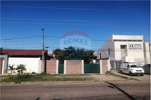 For Sale-House with Commercial Space-3er Anillo Interno  - avenida Brasil  - EAST  -  Santa Cruz de la Sierra, Andrés Ibáñez, Santa Cruz-120034047-59