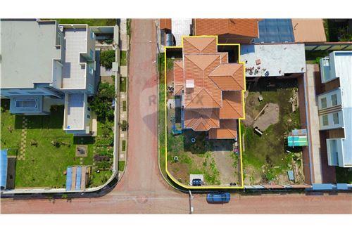Sprzedaż-Dom na rogu-BARRIO KAMI  - SAN HUMBERTO II  - Colcapirhua  -  Cochabamba, Cercado(Cb), Cochabamba-120067003-119