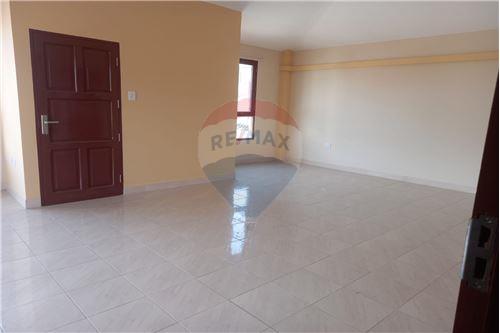 For Rent/Lease-Condo/Apartment-Av. Huayna Kapac esquina Pasaje B,  - Southwest  -  Cochabamba, Cercado(Cb), Cochabamba-125004096-5