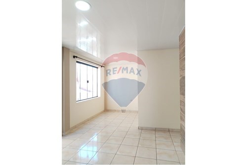 DEPARTAMENTO  CENTRICO EN ALQUILER