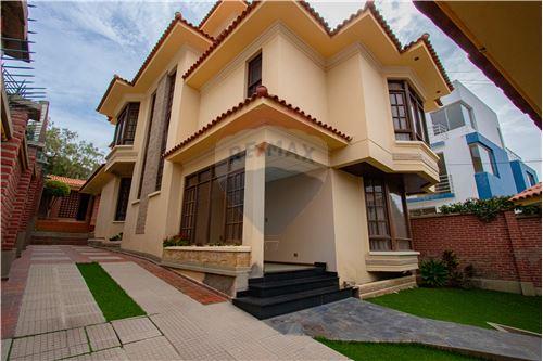 For Sale-House-Calle Las Retamas  - Zona Norte - Alto  - Aranjuez  -  Cochabamba, Cercado(Cb), Cochabamba-120020108-17