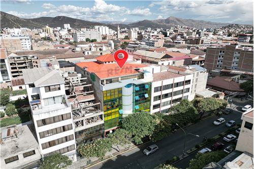 For Sale-Penthouse-Calle Ayacucho entre C/Ecuador y C/Mayor Rocha  - Centro  -  Cochabamba, Cercado(Cb), Cochabamba-120020104-36
