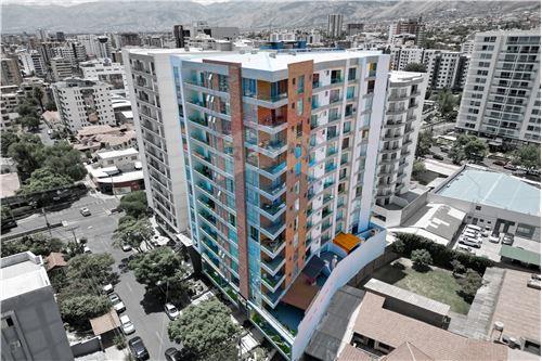 Venda-Apartamento-Calle Buenos Aires esq. Av. G. Villarroel  - Norte  -  Cochabamba, Cercado(Cb), Cochabamba-120020104-34