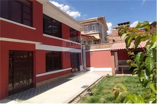매각용-코너하우스-Nro.7 Avenida DEFENSORES DEL CHACO  - Zona Sur (36 cota cota)  - Cota Cota  -  La Paz, Murillo, La Paz-120074011-5