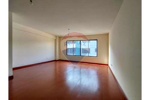 In vendita-Appartamento-Fondo Achumani, Prolongación calle 31  - Achumani  -  La Paz, Murillo, La Paz-120073003-150