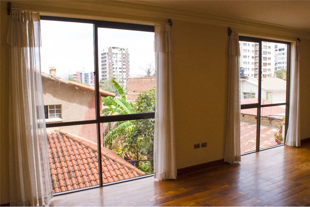 Residential Condo/Apartment Cochabamba, Cercado Cb, Cochabamba BO 12002010462 , RE/MAX