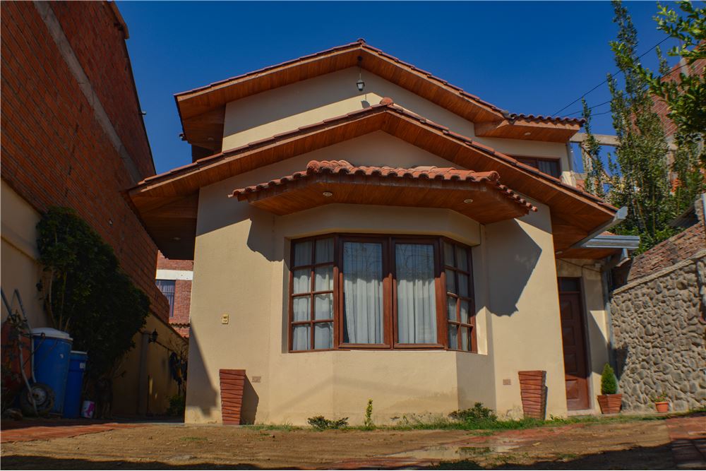 Residential Condo/Apartment Cochabamba, Cercado Cb, Cochabamba BO 12500403471 , RE/MAX