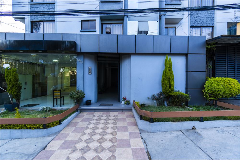 Residential Building Cochabamba, Cercado Cb, Cochabamba BO 12500408383 , RE/MAX Global