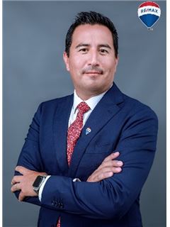 Miguel Chabolla - RE/MAX Luanda 