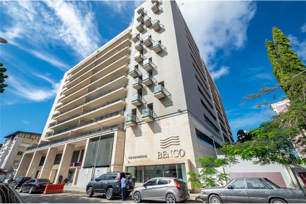 Apartamento Venda Ingombotas, Angola 126100032136 , RE/MAX