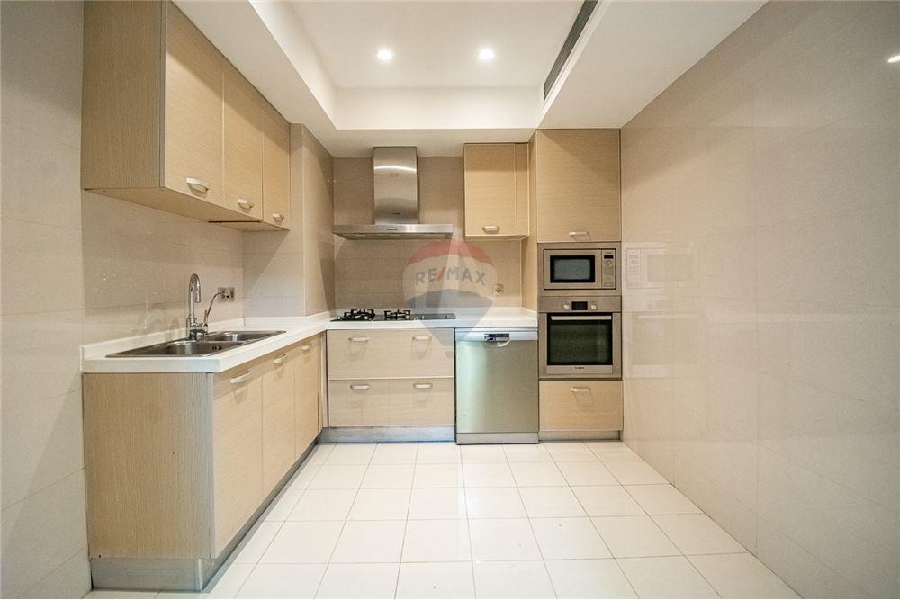 Residencial - Piso - Ingombotas, Angola - AO - 9 - 126100049-186