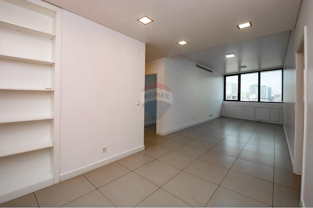 Prédio Habitacional - Apartamento - Ingombotas, Angola - AO - _TVD3952.jpg - 126100062-75