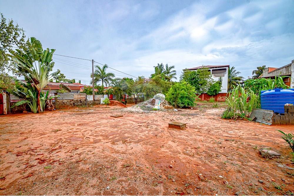 Commercieel - Grond - Benfica, Angola - AO - DSC_2890.jpg - 126100095-77