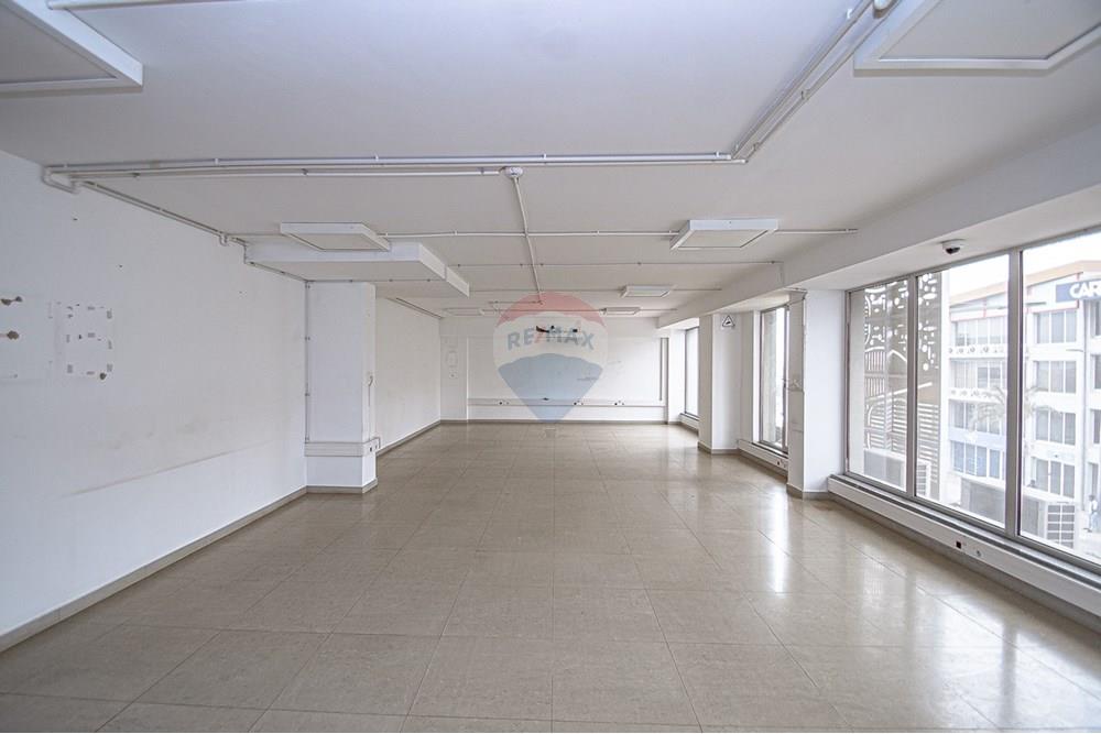 Commercio - Ufficio - Maianga, Angola - AO - DSC_1551.jpg - 126100197-5