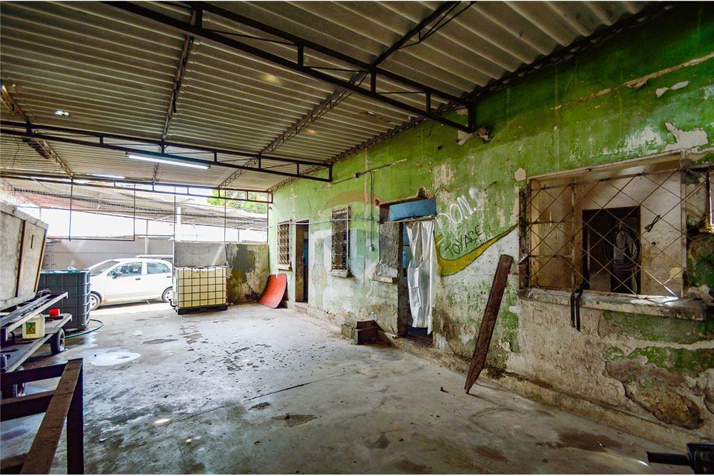 Commercio - Edificio - Ingombotas, Angola - AO - 5 - 126100110-62