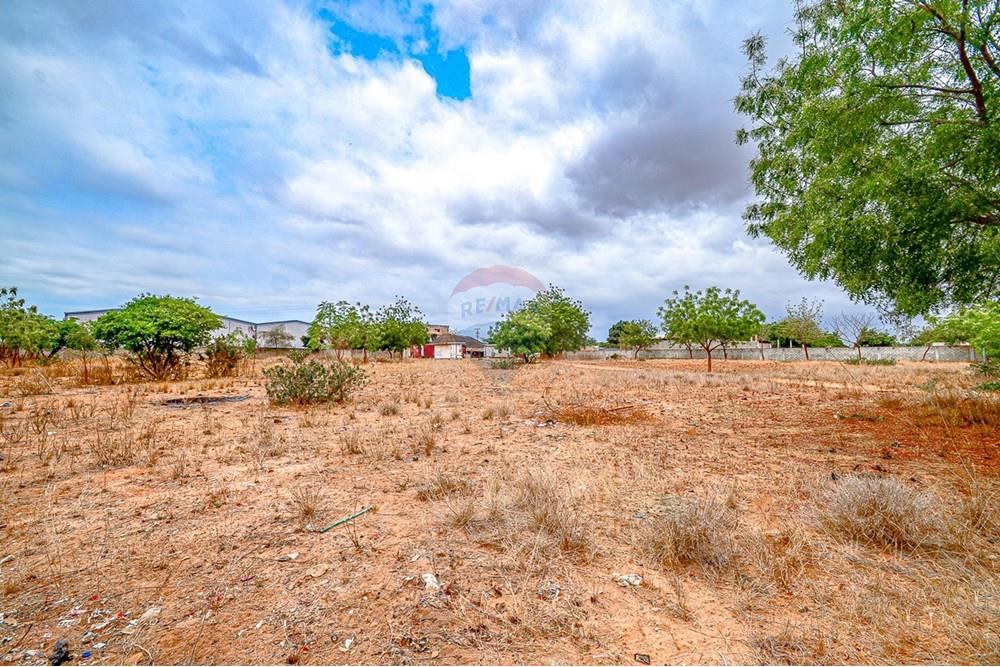 Comercial - Terreno - Benfica, Angola - AO - DSC_9034.jpg - 126100020-668