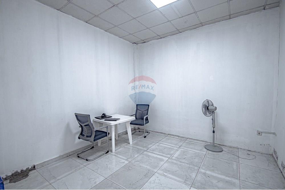 Commercieel - Laden/Einzelhandel - Talatona, Angola - AO - DSC_7878.jpg - 126100171-17