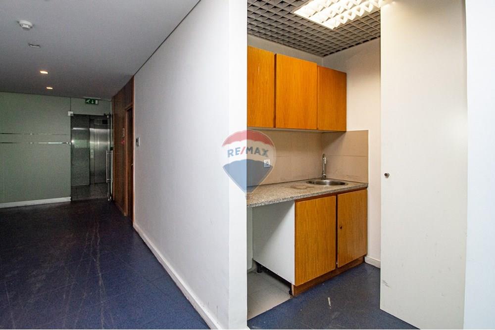 Commercio - Ufficio - Ingombotas, Angola - AO - DSC_0193.jpg - 126100110-76