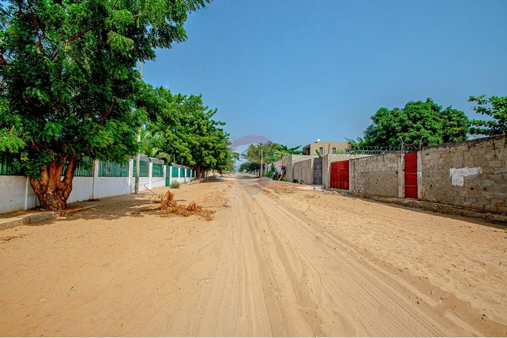 Komerciāli/Tirdzniecības - Studija/Dzīvoklis - Benfica, Angola - AO - DSC_7823.jpg - 126100191-4