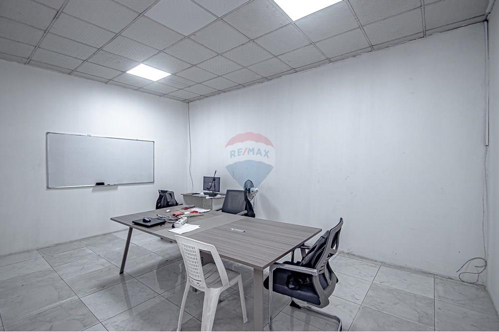 Commercieel - Laden/Einzelhandel - Talatona, Angola - AO - DSC_7880.jpg - 126100171-17