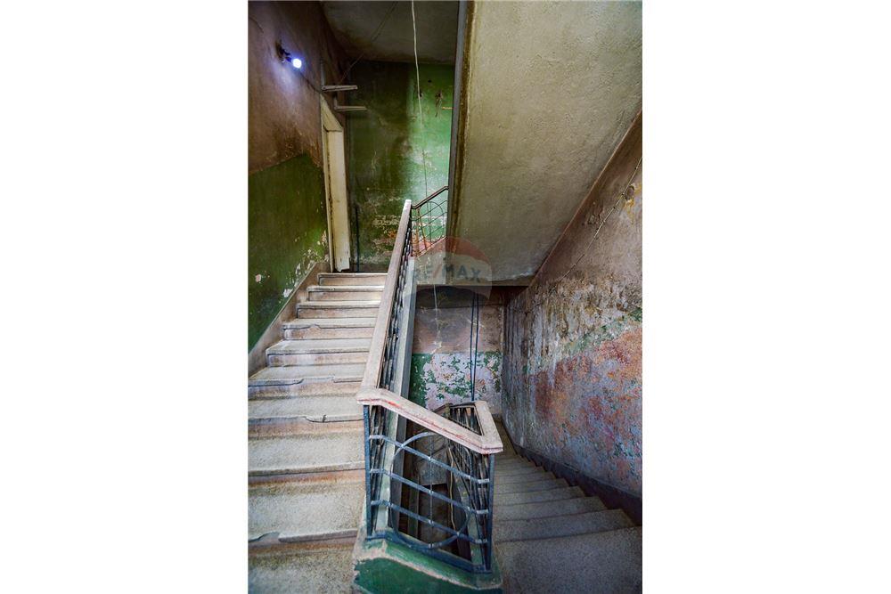 Commercio - Edificio - Ingombotas, Angola - AO - 6 - 126100110-62