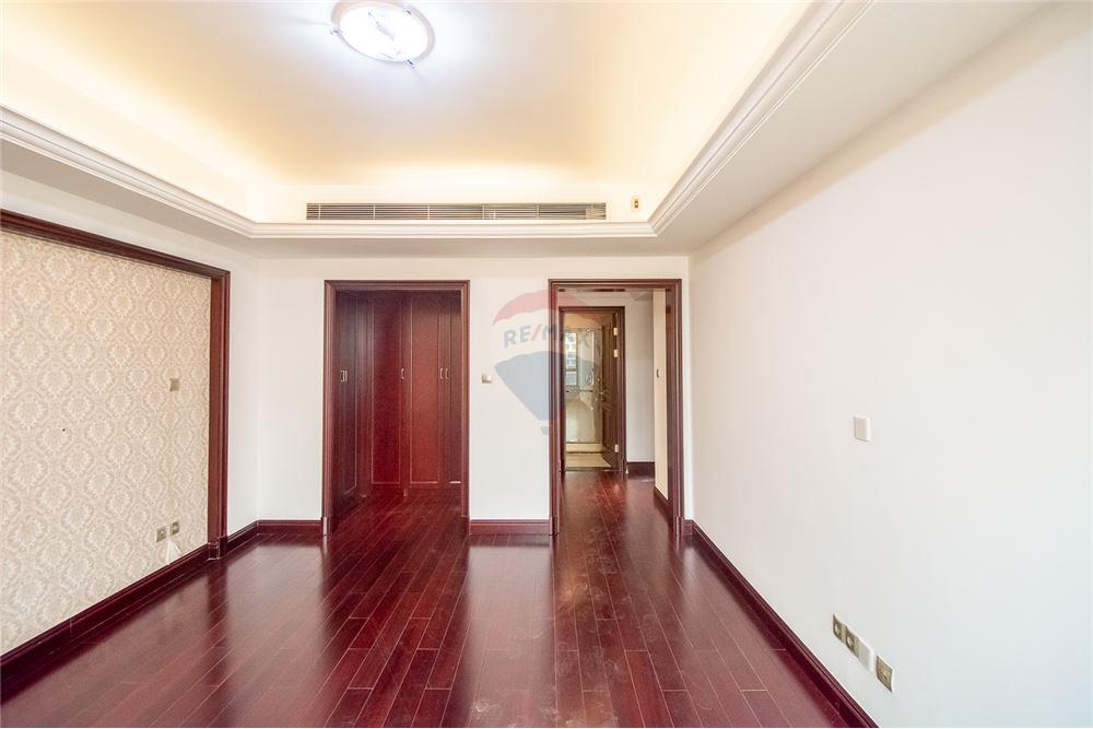 Residencial - Piso - Ingombotas, Angola - AO - 18 - 126100049-186