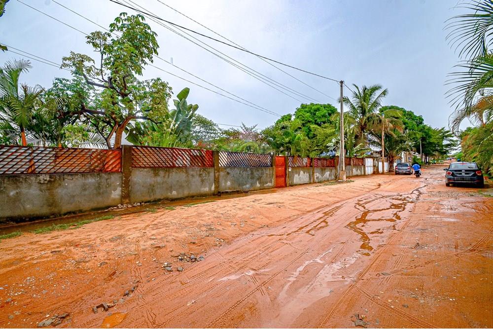 Commercieel - Grond - Benfica, Angola - AO - DSC_2896.jpg - 126100095-77