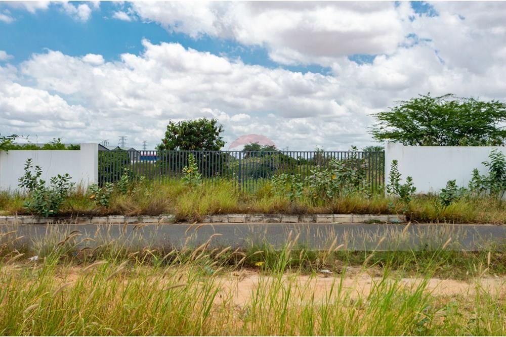 Commercio - Investimento - Camama, Angola - AO - DSC_0036.jpg - 126100132-23