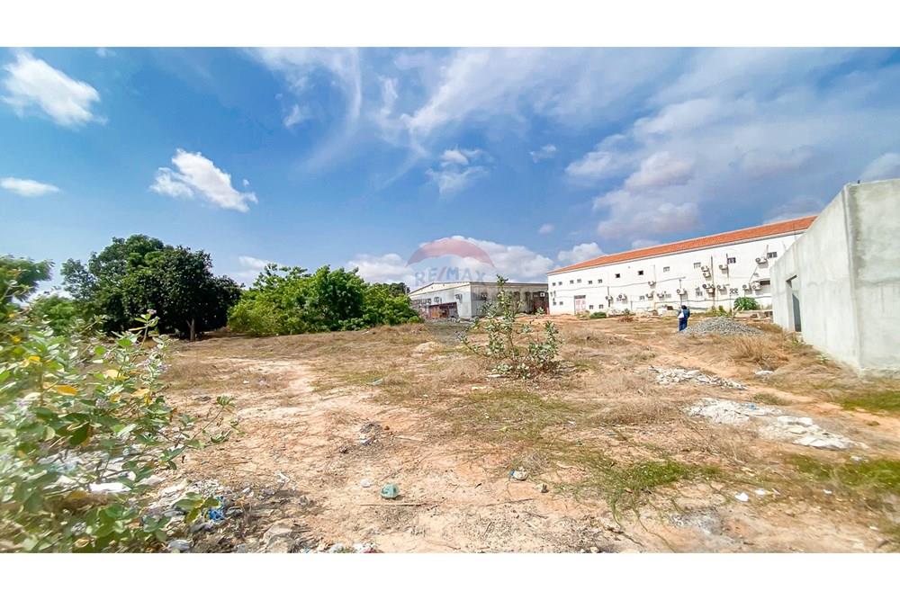 Surface commerciale - Investissement - Kilamba Kiaxi, Angola - AO - IMG_1763.jpg - 126100192-18