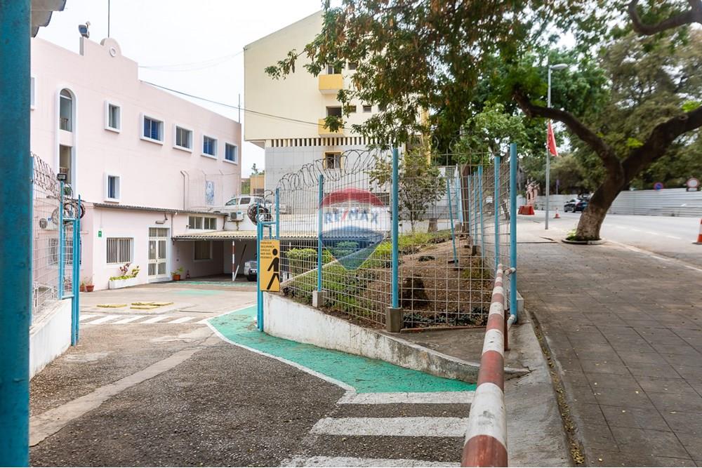 Commercieel - Büro - Ingombotas, Angola - AO - C89A9582.jpg - 126100018-285