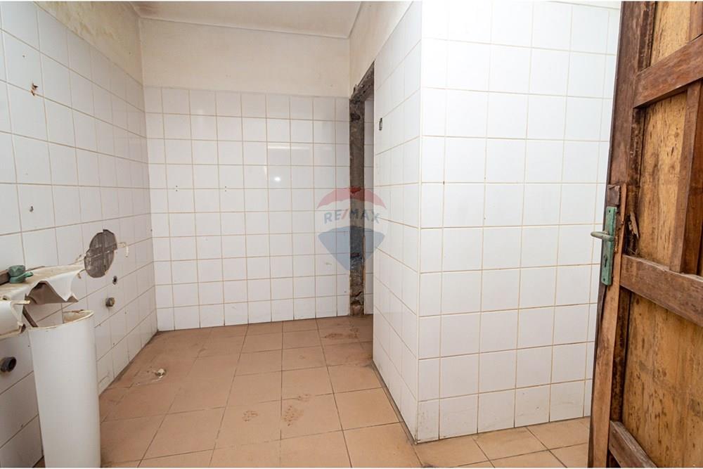 Commercieel - Laden/Einzelhandel - Ingombotas, Angola - AO - DSC_3420.jpg - 126100018-295