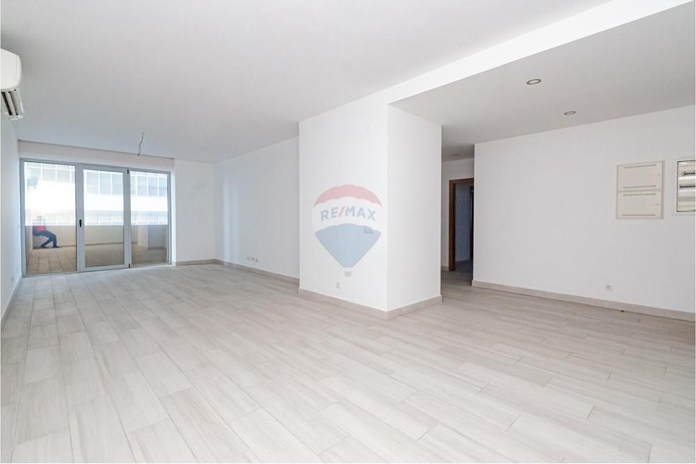 Wohnung - Wohnung - Rangel, Angola - AO - DSC_9697.jpg - 126100110-90