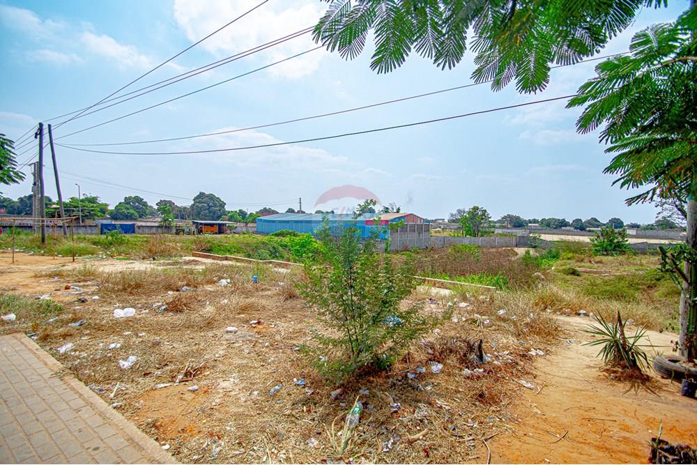 Commercio - Terreno - Viana, Angola - AO - DSC_6185.jpg - 126100197-3
