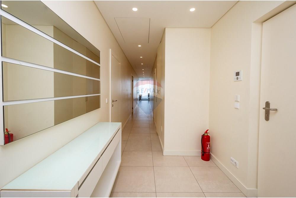 Prédio Habitacional - Apartamento - Ingombotas, Angola - AO - DSC_0008.jpg - 126100096-171