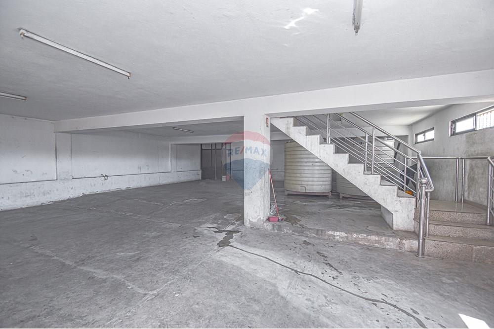 Commercio - Edificio - Ingombotas, Angola - AO - DSC_7231.jpg - 126100180-6