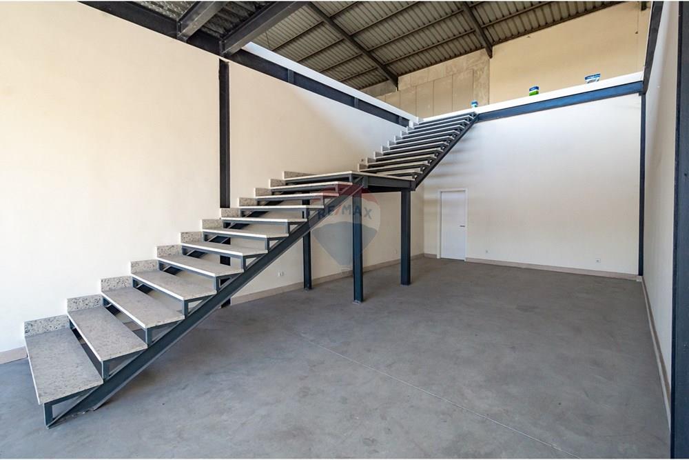 Commercieel - Laden/Einzelhandel - Viana, Angola - AO - DSC_9706.jpg - 126100095-81