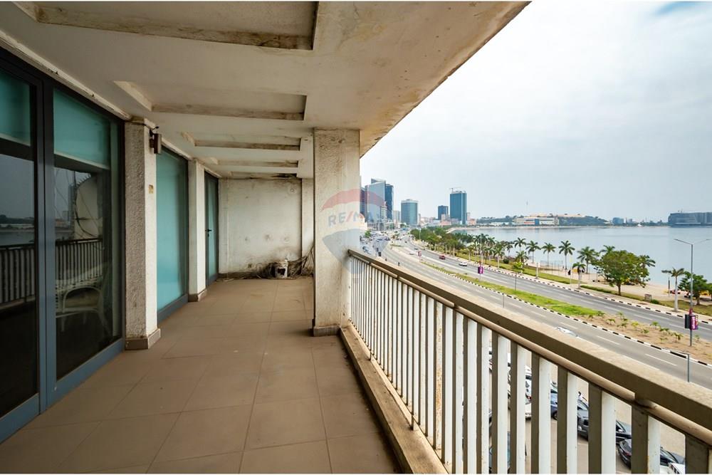 Commercieel - Investering - Ingombotas, Angola - AO - DSC_7067.jpg - 126100095-94