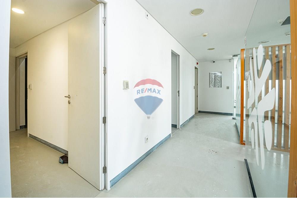 Commercio - Ufficio - Ingombotas, Angola - AO - _TVD3805.jpg - 126100110-73