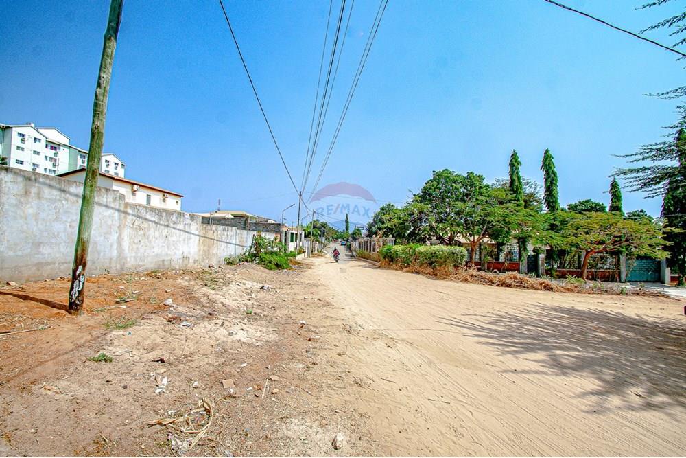 Commercial - Land - Kilamba Kiaxi, Angola - AO - DSC_3780.jpg - 126100156-9