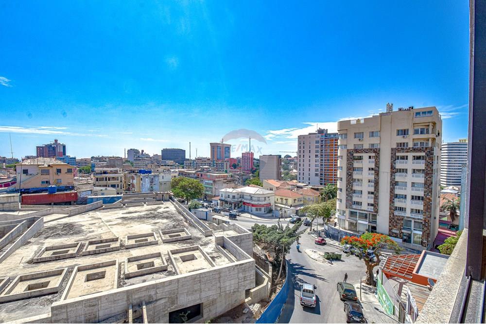 Commercio - Edificio - Ingombotas, Angola - AO - DSC_7283.jpg - 126100180-6