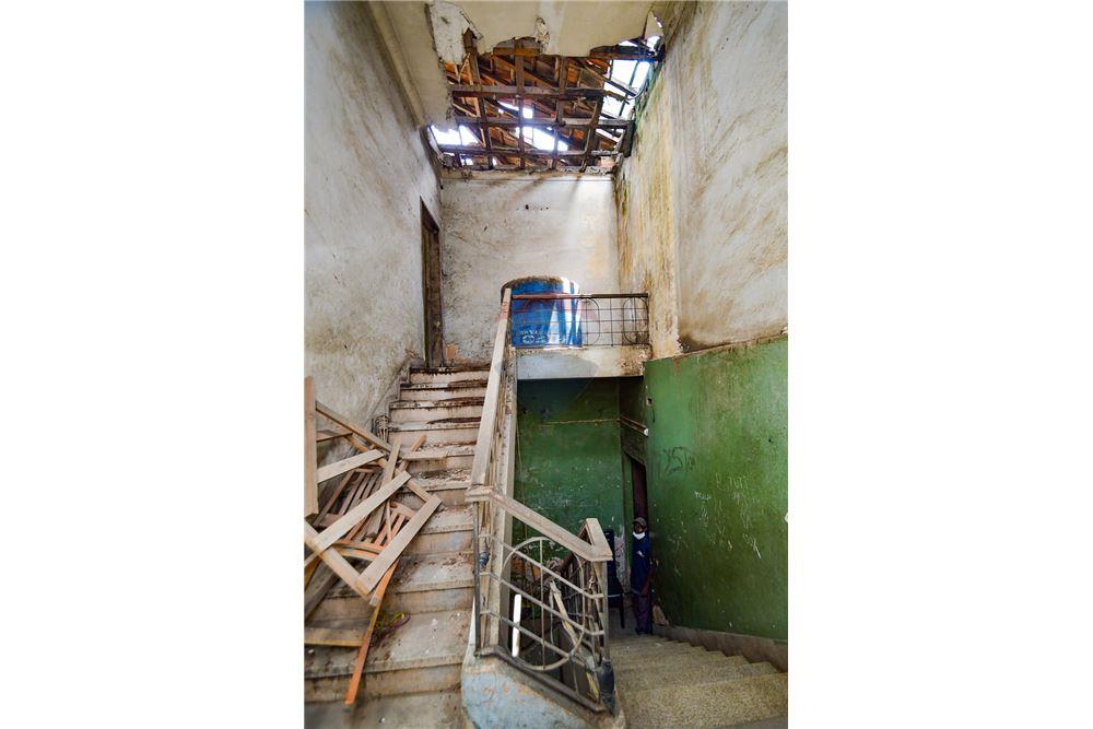 Commercio - Edificio - Ingombotas, Angola - AO - 7 - 126100110-62