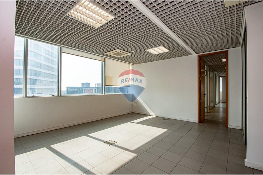 Commercio - Ufficio - Ingombotas, Angola - AO - DSC_0206.jpg - 126100110-76