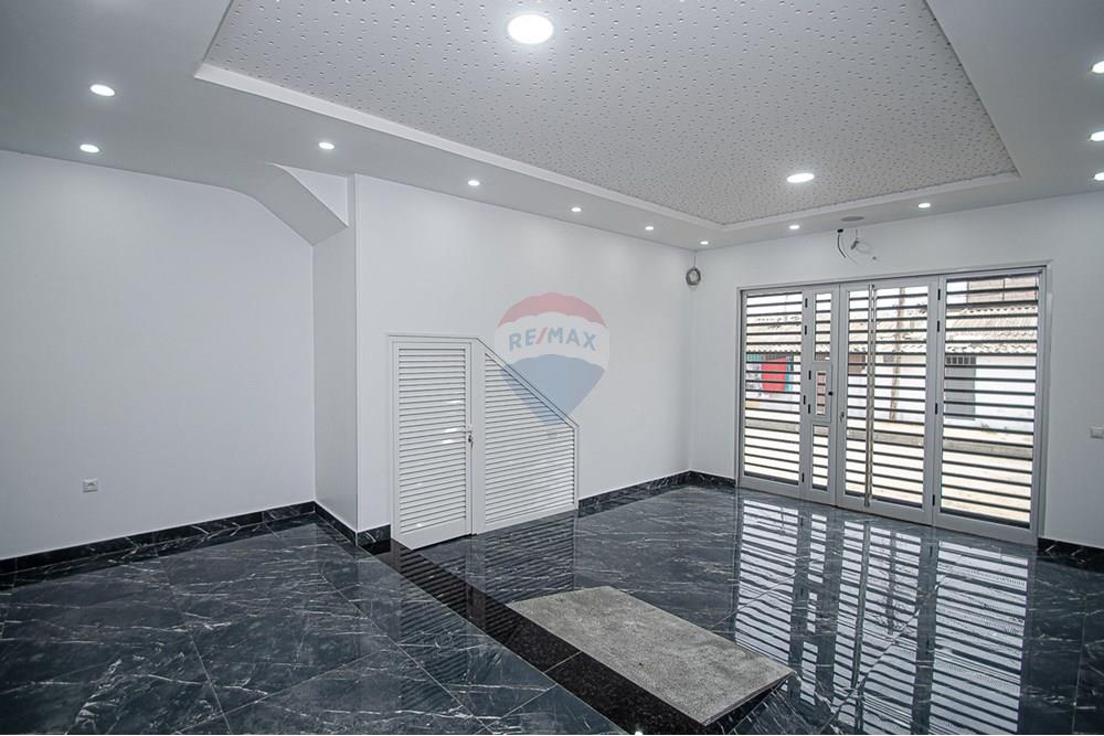 Commercieel - Laden/Einzelhandel - Rangel, Angola - AO - DSC_5051.jpg - 126100176-11