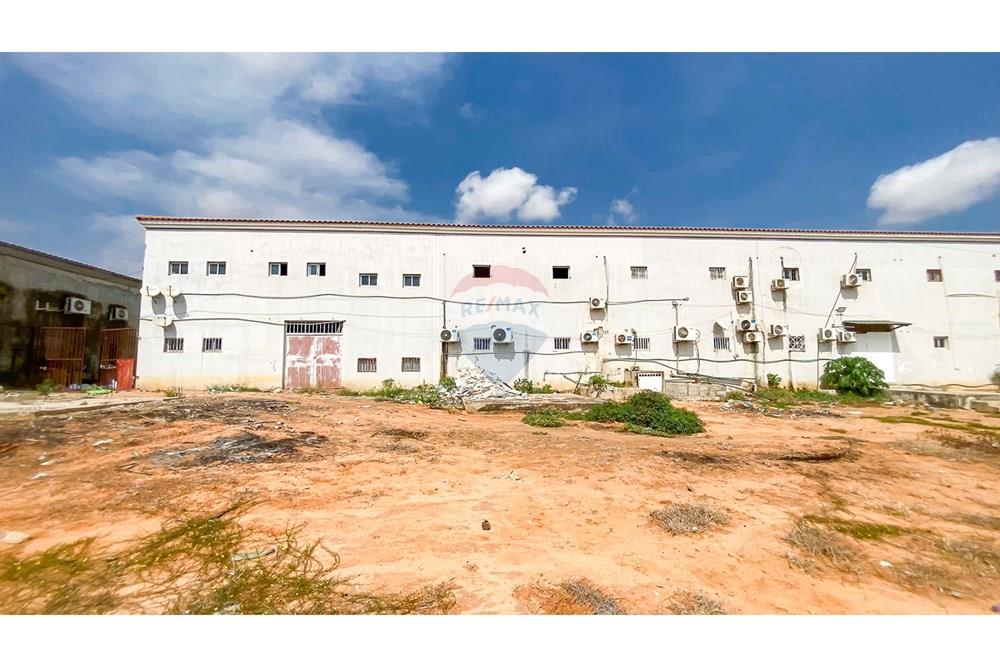 Surface commerciale - Investissement - Kilamba Kiaxi, Angola - AO - IMG_1768.jpg - 126100192-18