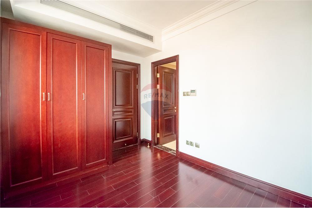 Residencial - Piso - Ingombotas, Angola - AO - 11 - 126100049-186