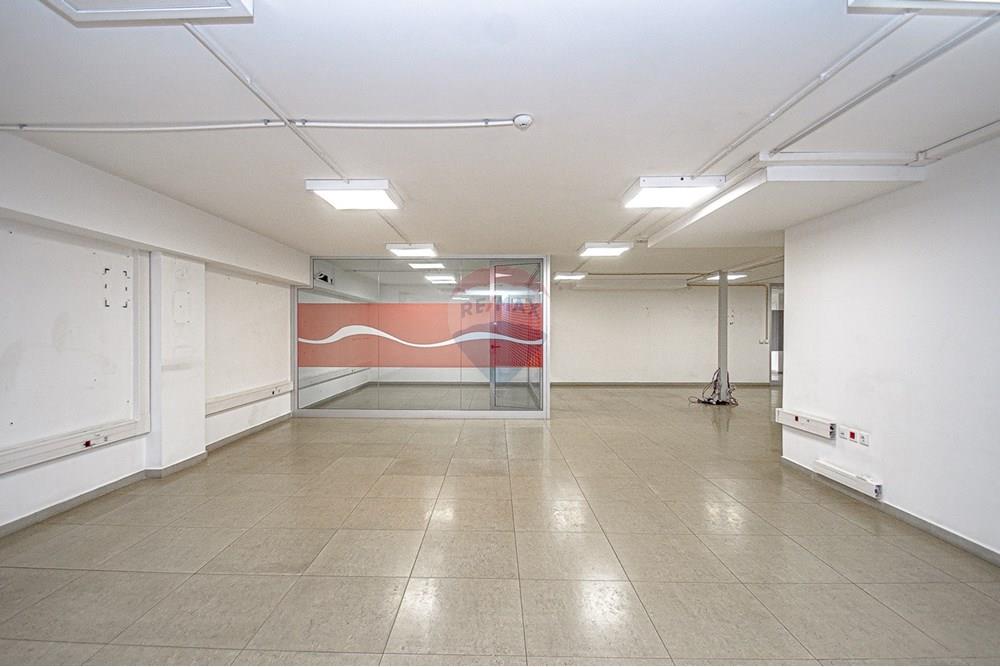 Commercio - Ufficio - Maianga, Angola - AO - DSC_1532.jpg - 126100197-5