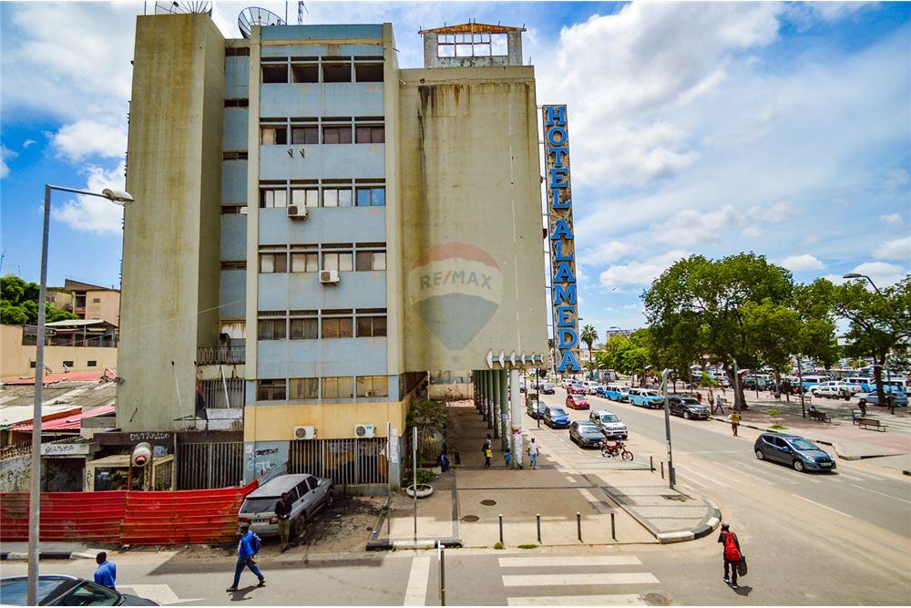 Commercio - Edificio - Ingombotas, Angola - AO - 16 - 126100110-62