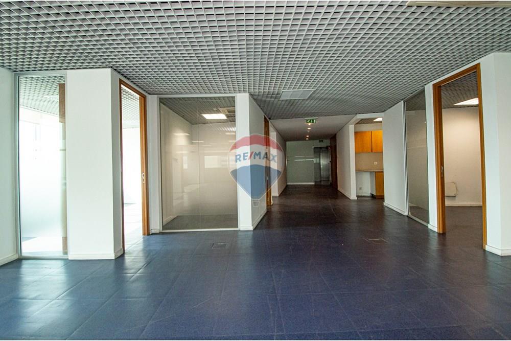 Commercio - Ufficio - Ingombotas, Angola - AO - DSC_0196.jpg - 126100110-76